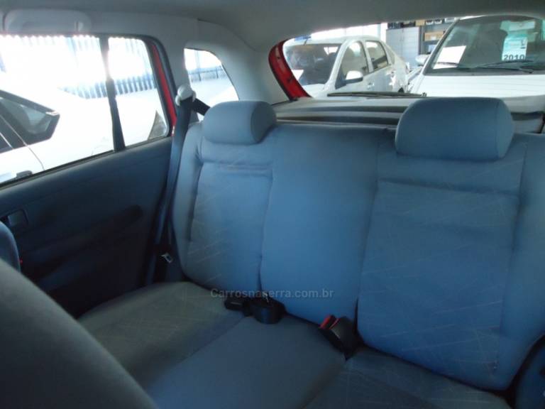 VOLKSWAGEN - SPACEFOX 1.6 MSI TRENDLINE 8V FLEX 4P MANUAL - 2010/2010 - Vermelha - R$ 35.823,00