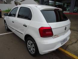 VOLKSWAGEN - GOL 1.0 TEC 8V FLEX 4P MANUAL - 2018/2018 - Branca - R$ 45.823,00