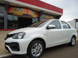 TOYOTA - ETIOS 1.5 X PLUS 16V FLEX 4P AUTOMÁTICO - 2018/2019 - Branca - R$ 64.923,00