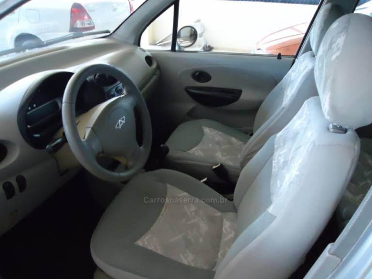CHERY - QQ 1.0 MPFI ACT 12V GASOLINA 4P MANUAL - 2012/2012 - Prata - R$ 16.800,00