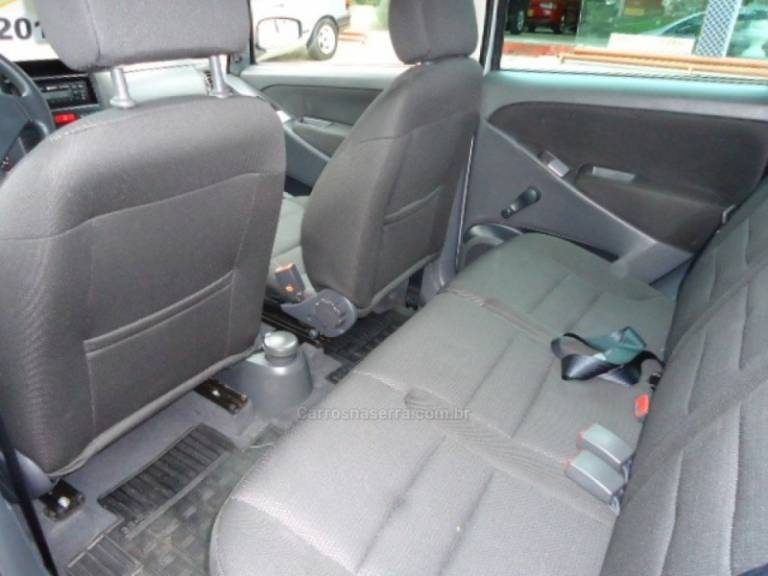 FIAT - IDEA 1.4 MPI FIRE ELX 8V FLEX 4P MANUAL - 2010/2010 - Prata - R$ 30.823,00