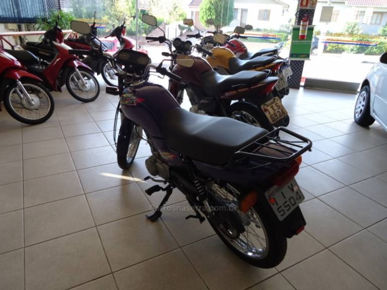 HONDA - CG 125 TITAN - 1997/1998 - Azul - R$ 6.323,00