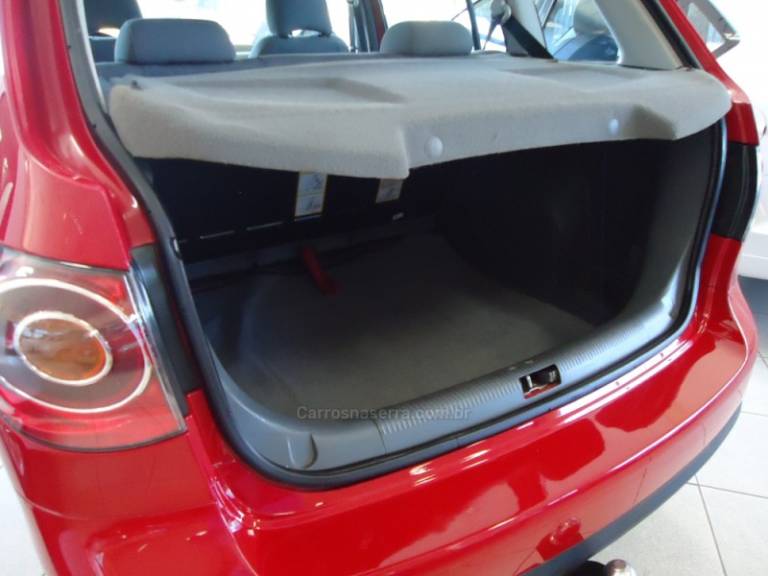 VOLKSWAGEN - SPACEFOX 1.6 MSI TRENDLINE 8V FLEX 4P MANUAL - 2010/2010 - Vermelha - R$ 35.823,00