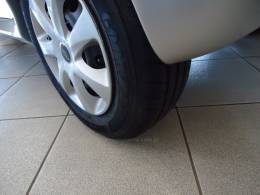 CHERY - QQ 1.0 MPFI ACT 12V GASOLINA 4P MANUAL - 2012/2012 - Prata - R$ 16.800,00